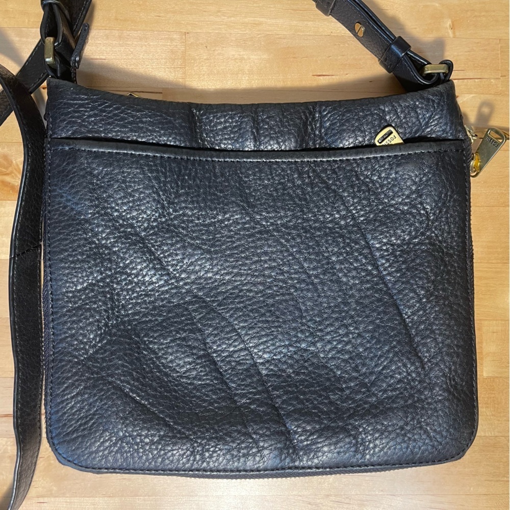 Fossil Crossbody Black Leather Bag - Picture 4 of 14